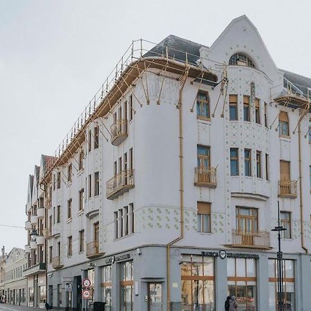 Apartament Ultracentral Alecsandri 1 オラデア エクステリア 写真